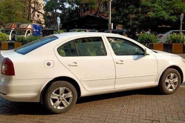 Second-hand 2010 Skoda Laura एलिगेंस 2.0 TDI CR AT for sale in Kolhapur