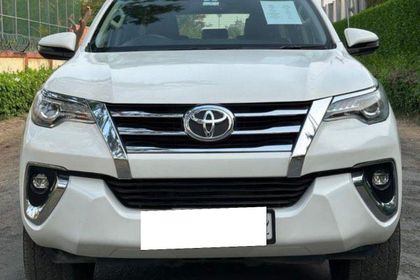 2020 Toyota Fortuner 2.8 2WD MT
