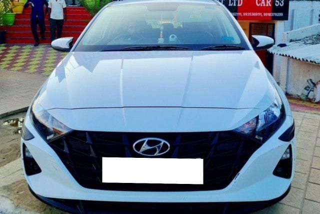Second-hand 2023 Hyundai i20 स्पोर्टज़ for sale in Gorakhpur