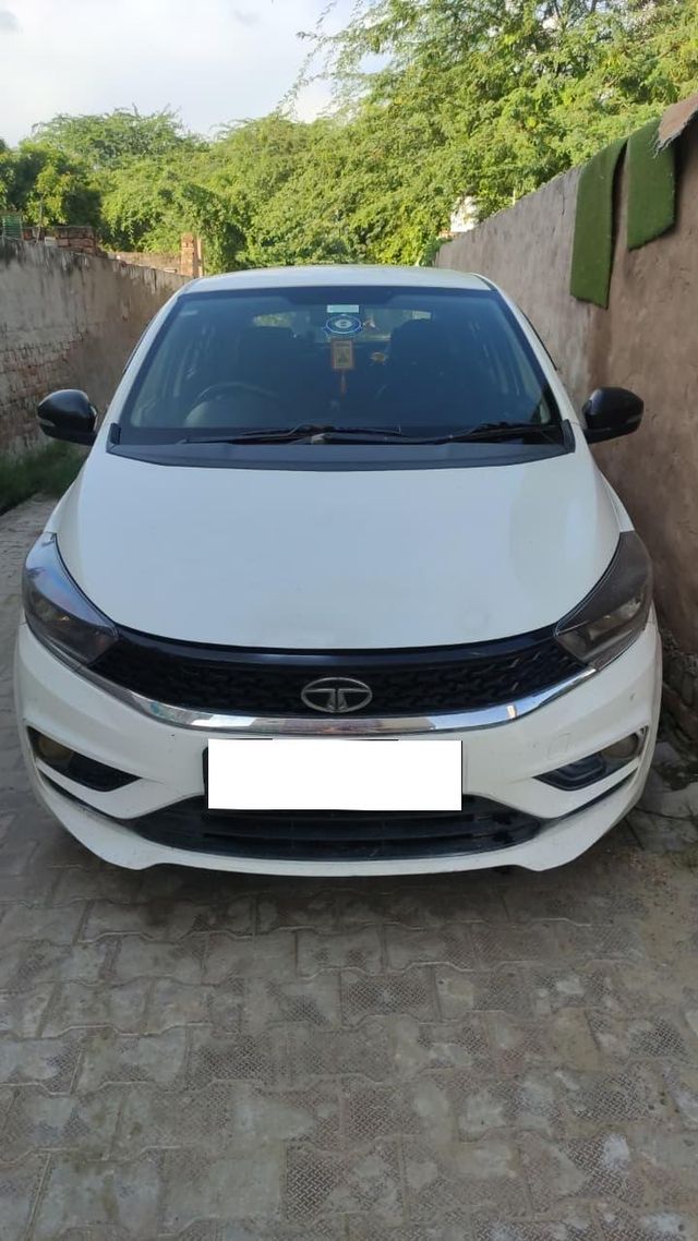 Second-hand 2023 Tata Tigor एक्सजेड सीएनजी for sale in New Delhi