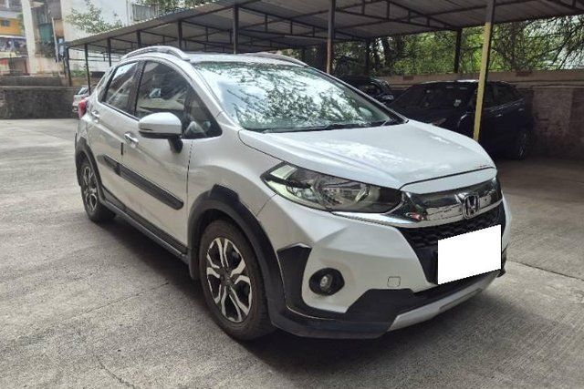 Second-hand 2017 Honda WR-V i-VTEC वीएक्स for sale in Pune