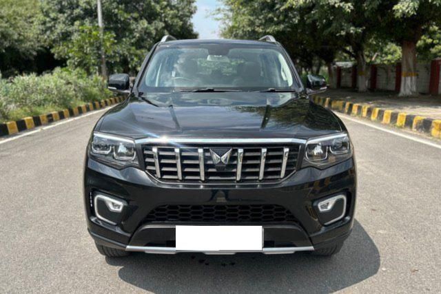 Second-hand 2024 Mahindra Scorpio N Z8 सलेक्ट AT for sale in New Delhi