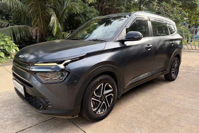 Second-hand 2023 Kia Carens X-Line डीजल AT 6 STR for sale in Mumbai