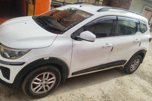 Renault Triber RXT BSIV Second-hand 2020 Renault Triber RXT BSIV for sale in Kanpur