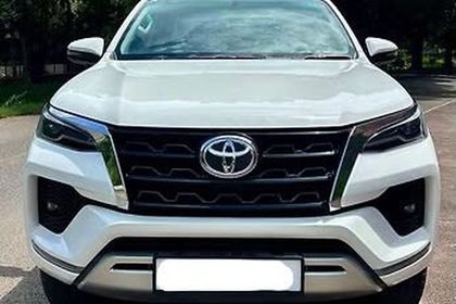 2024 Toyota Fortuner 4x2 एटी