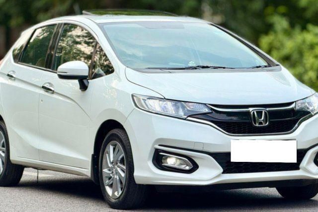 Honda Jazz जेडएक्स सीवीटी Second-hand 2022 Honda Jazz जेडएक्स सीवीटी for sale in New Delhi
