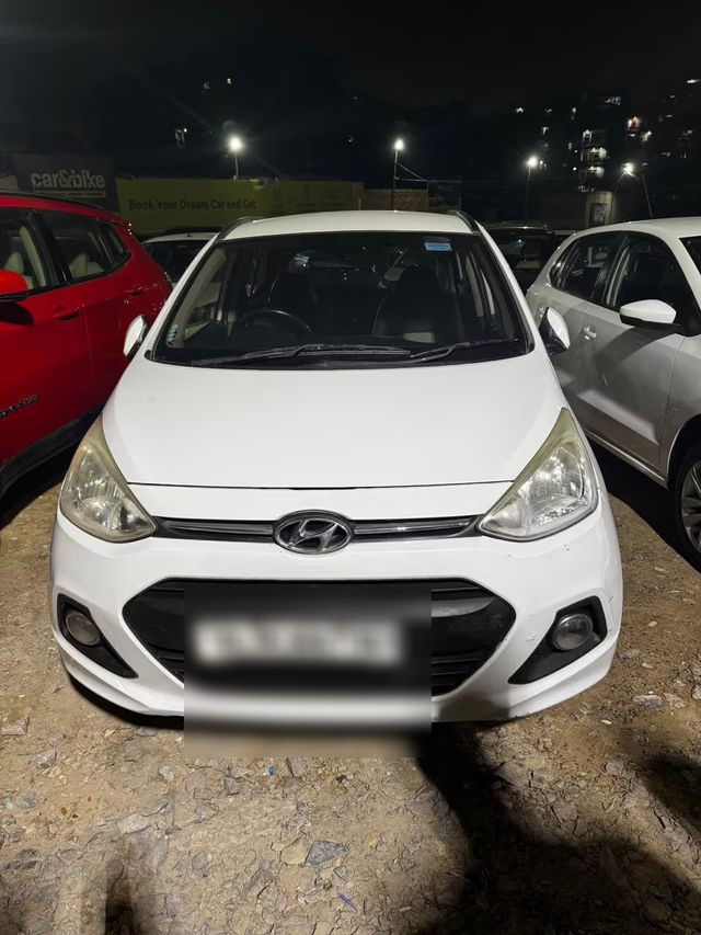 Second-hand 2014 Hyundai Grand i10 Asta for sale in Greater Noida