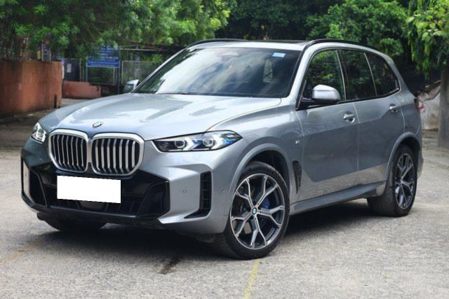 Second-hand 2025 BMW X5 xDrive40i M Sport for sale in New Delhi