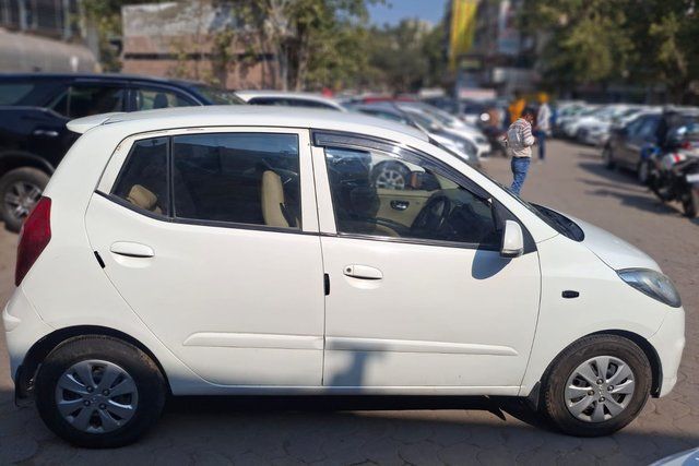 Second-hand 2013 Hyundai i10 स्पोर्टज़ for sale in New Delhi