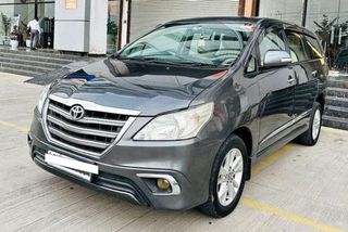 Used 2.5 VX (Diesel) 7 Seater BS IV