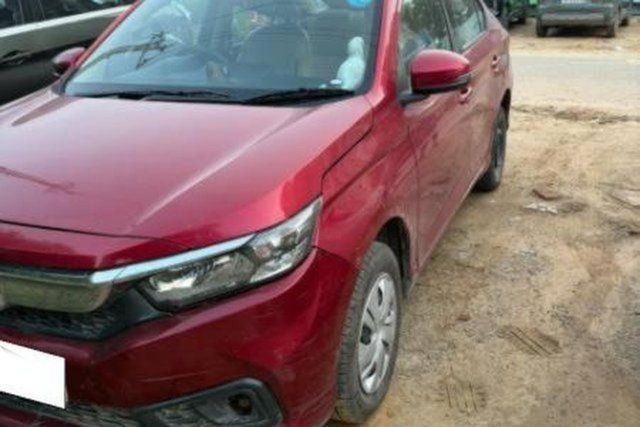 Second-hand 2018 Honda Amaze एस रेनफोर्स्ड i-VTEC for sale in Greater Noida