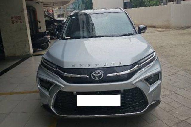Toyota Hyryder V HYBRID Second-hand 2026 Toyota Hyryder V HYBRID for sale in Pune