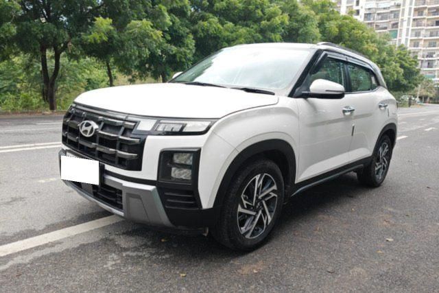 Second-hand 2025 Hyundai Creta SX Tech iVT for sale in Noida