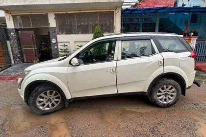 2016 Mahindra XUV500 W10 2WD