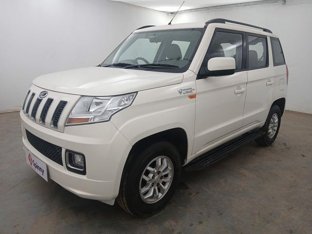 Mahindra TUV 300 mHAWK100 T8 Second-hand 2016 Mahindra TUV 300 mHAWK100 T8 for sale in Kochi