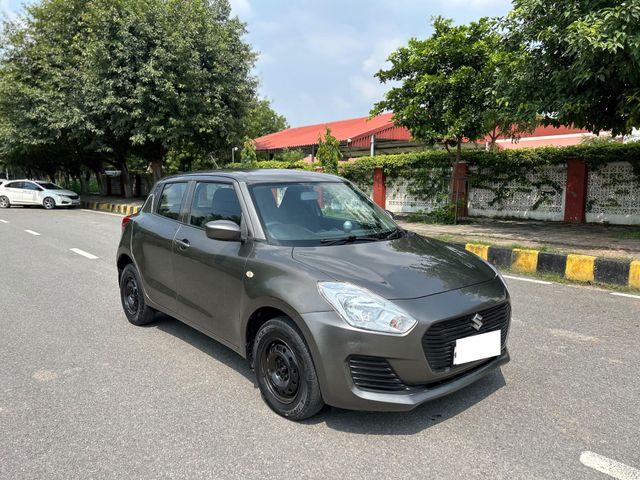Second-hand 2020 Maruti Suzuki Swift एलएक्सआई for sale in New Delhi