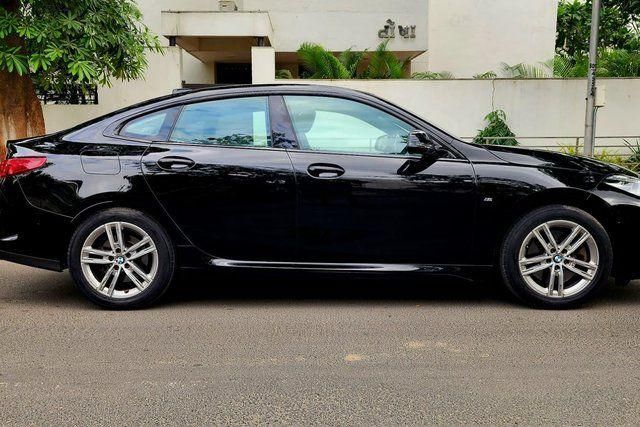 BMW 3 Series Long Wheelbase 330Li M Sport First Edition Second-hand 2021 BMW 3 Series Long Wheelbase 330Li M Sport First Edition for sale in Ahmedabad