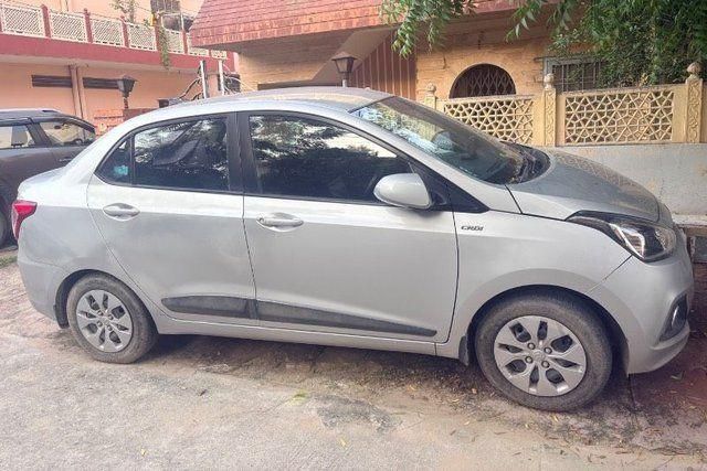 Second-hand 2015 Hyundai Xcent 1.1 CRDi एस रेनफोर्स्ड for sale in Jaipur