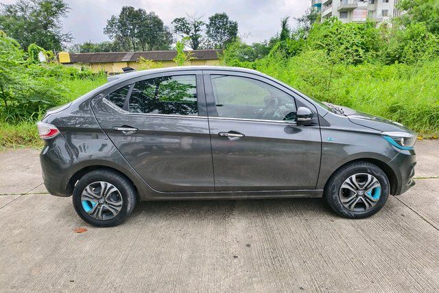 Second-hand 2022 Tata Tigor EV XZ Plus for sale in Nagpur