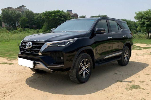 Toyota Fortuner 4X2 AT Second-hand 2024 Toyota Fortuner 4X2 AT for sale in New Delhi