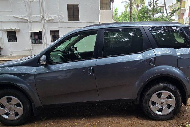Mahindra XUV500 W6 2WD Second-hand 2014 Mahindra XUV500 W6 2WD for sale in Pune