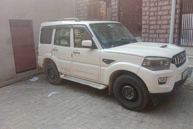 Mahindra Scorpio S2 9 Seater Second-hand 2017 Mahindra Scorpio S2 9 Seater for sale in Rewari