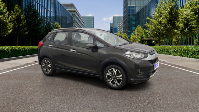 Second-hand 2019 Honda WR-V i-VTEC वीएक्स for sale in Pune
