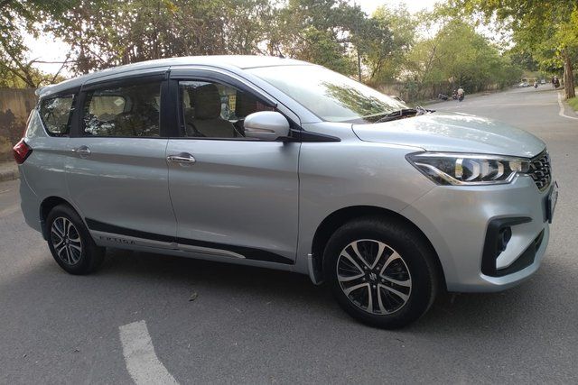 Maruti Suzuki Ertiga ZXI CNG Second-hand 2024 Maruti Suzuki Ertiga ZXI CNG for sale in New Delhi