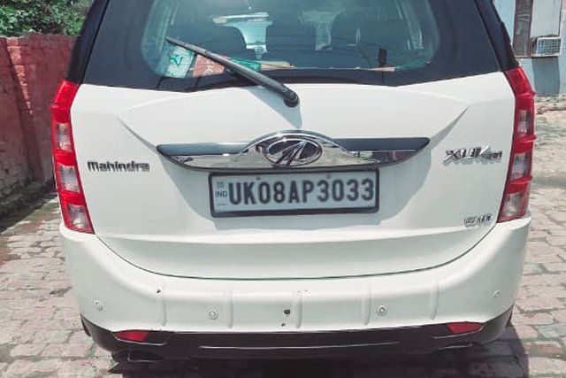 Mahindra XUV500 R W10 FWD Second-hand 2017 Mahindra XUV500 R W10 FWD for sale in Haridwar