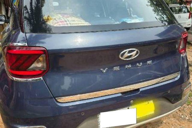 Second-hand 2021 Hyundai Venue एस रेनफोर्स्ड for sale in Bhubaneswar