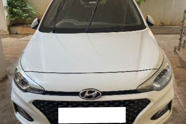 Hyundai i20 1.4 Asta Option Second-hand 2018 Hyundai i20 1.4 Asta Option for sale in Chennai