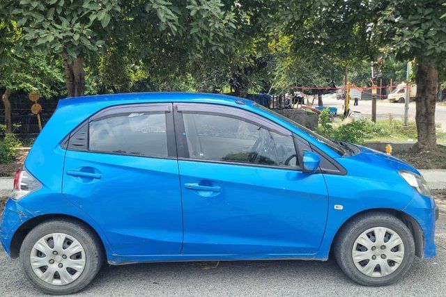 Honda Brio S MT Second-hand 2012 Honda Brio S MT for sale in Noida