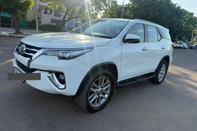 Toyota Fortuner 2.8 4WD MT BSIV Second-hand 2017 Toyota Fortuner 2.8 4WD MT BSIV for sale in Mohali