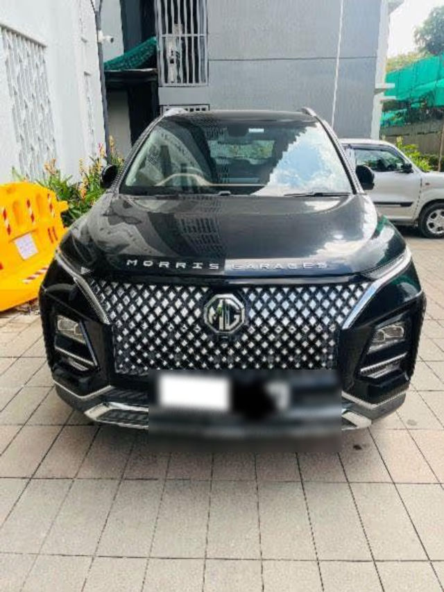 MG Hector Plus 1.5 Turbo Sharp Pro CVT 7 Str BSVI Second-hand 2023 MG Hector Plus 1.5 Turbo Sharp Pro CVT 7 Str BSVI for sale in Mumbai