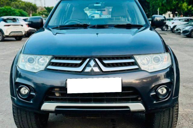 Mitsubishi Pajero Sport 4X2 AT Second-hand 2015 Mitsubishi Pajero Sport 4X2 AT for sale in Mohali