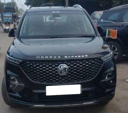 2022 MG Hector Plus सलेक्ट डीजल MT 7 STR