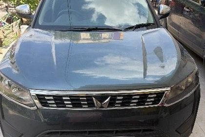 2023 Mahindra XUV300 W6