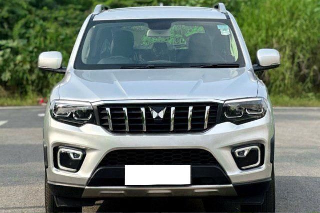 Mahindra Scorpio N Z8L AT 2023-2025 Second-hand 2024 Mahindra Scorpio N Z8L AT 2023-2025 for sale in New Delhi