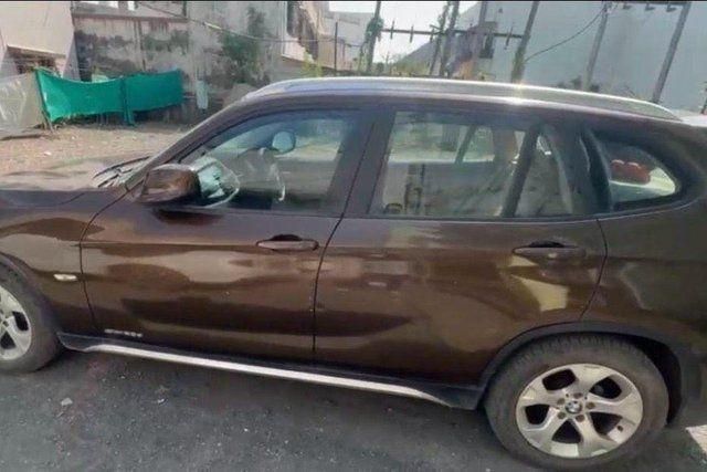 BMW X1 sDrive 20d Exclusive Second-hand 2012 BMW X1 sDrive 20d Exclusive for sale in Surat