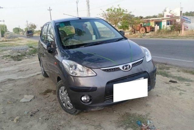 Hyundai i10 Era 1.1 Second-hand 2009 Hyundai i10 Era 1.1 for sale in Karauli