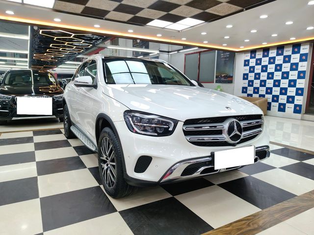 Mercedes-Benz GLC 220d 4MATIC Second-hand 2022 Mercedes-Benz GLC 220d 4MATIC for sale in Bangalore