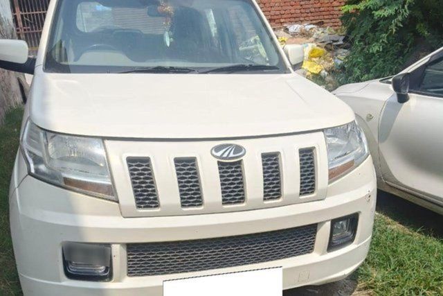 Mahindra TUV 300 T6 प्लस Second-hand 2016 Mahindra TUV 300 T6 प्लस for sale in Palwal