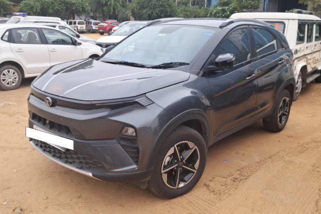 Tata Nexon क्रिएटिव प्लस एस एएमटी Second-hand 2025 Tata Nexon क्रिएटिव प्लस एस एएमटी for sale in Jaipur
