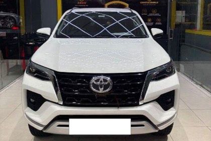 2024 Toyota Fortuner 4X2 Diesel AT