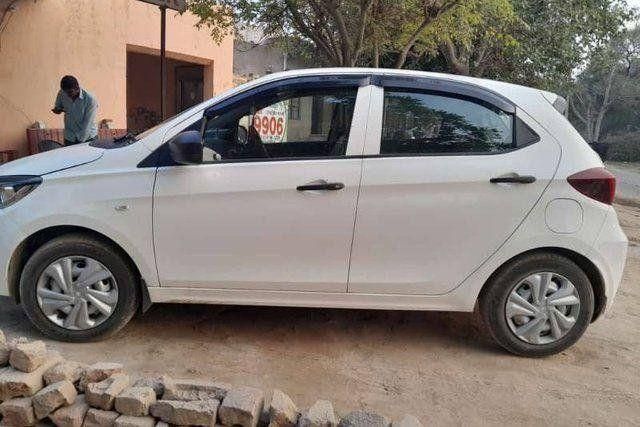 Tata Tiago एक्सई Second-hand 2023 Tata Tiago एक्सई for sale in Bhiwadi