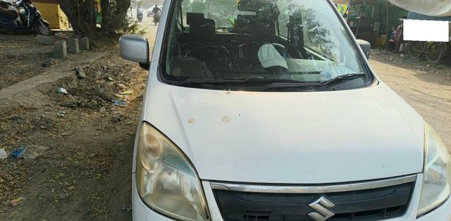 Second-hand 2016 Maruti Suzuki Wagon R वीएक्सआई BS IV for sale in Ahmedabad