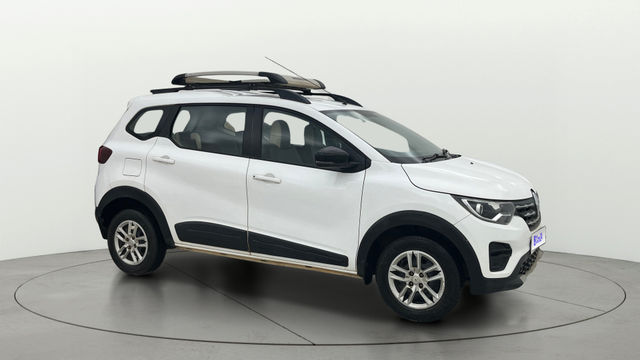 Renault Triber RXT Second-hand 2024 Renault Triber RXT for sale in Bangalore