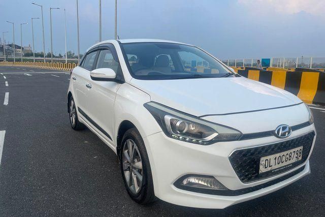 Hyundai i20 Asta Option 1.2 Second-hand 2016 Hyundai i20 Asta Option 1.2 for sale in New Delhi