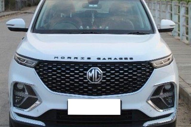 MG Hector Plus Select Diesel MT 7 STR Second-hand 2021 MG Hector Plus Select Diesel MT 7 STR for sale in Waidhan