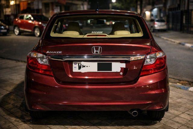 Honda Amaze एस रेनफोर्स्ड i-VTEC Second-hand 2017 Honda Amaze एस रेनफोर्स्ड i-VTEC for sale in Kolkata